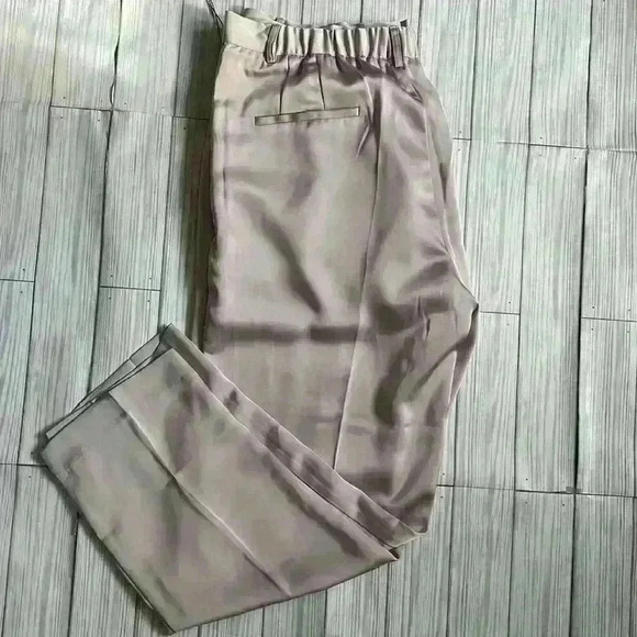 NWT Women’s Jason Wu high waist pleat front Satin Style tapered leg pants - Picture 7 of 7